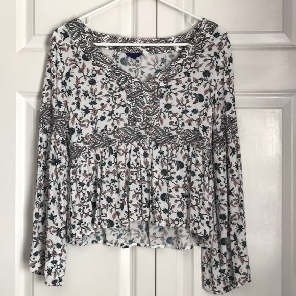 Aeropostale Tops - ☀️3/$20 Aeropostale Floral Long Sleeve